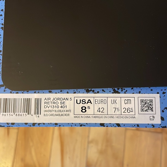 Air Jordan 5 UNC - Picture 6 of 6